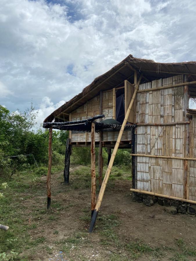 Qji Glamping biohotel Villavieja Exteriér fotografie