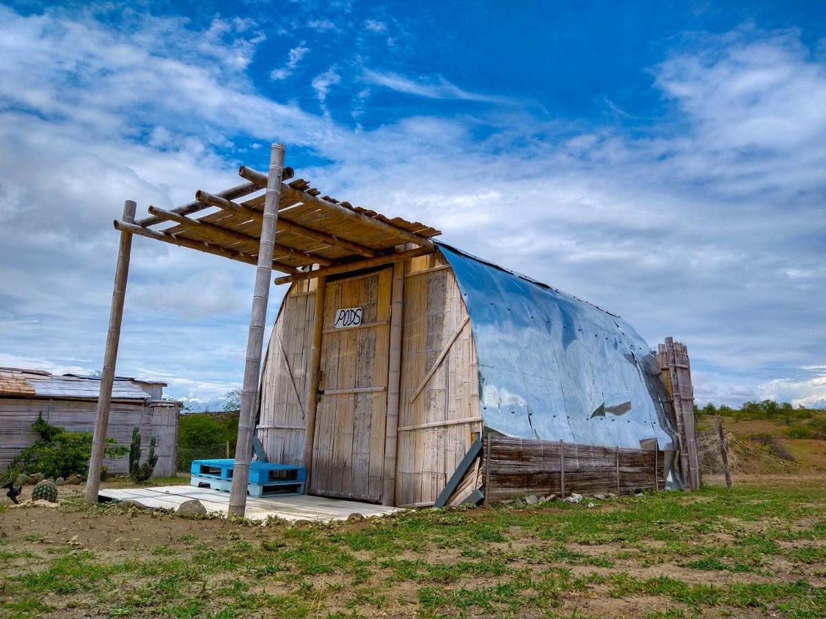 Qji Glamping biohotel Villavieja Exteriér fotografie