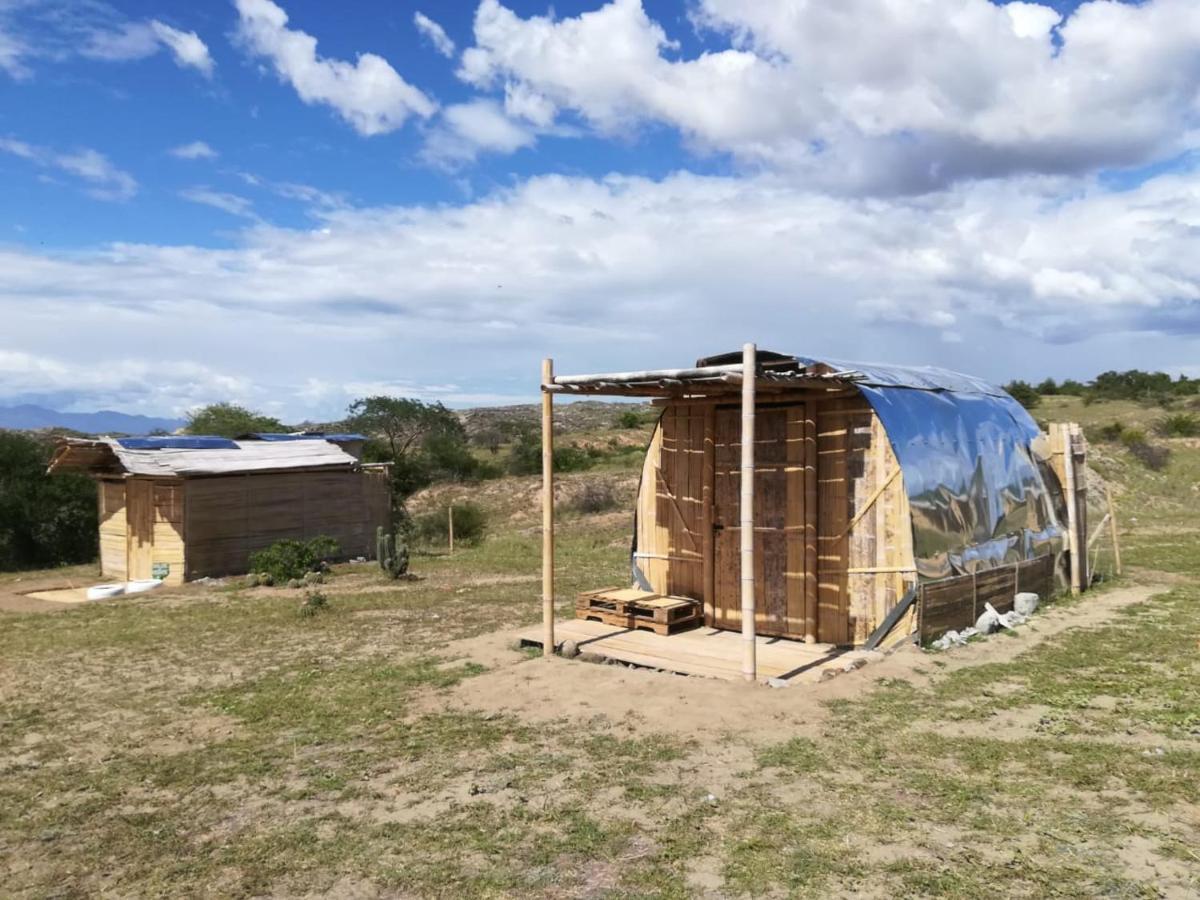 Qji Glamping biohotel Villavieja Exteriér fotografie